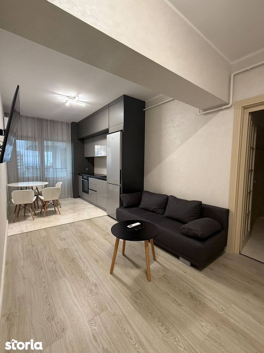 Apartament 2 camere de închiriat în Royal Town Copou — 44 m², 500€/lună